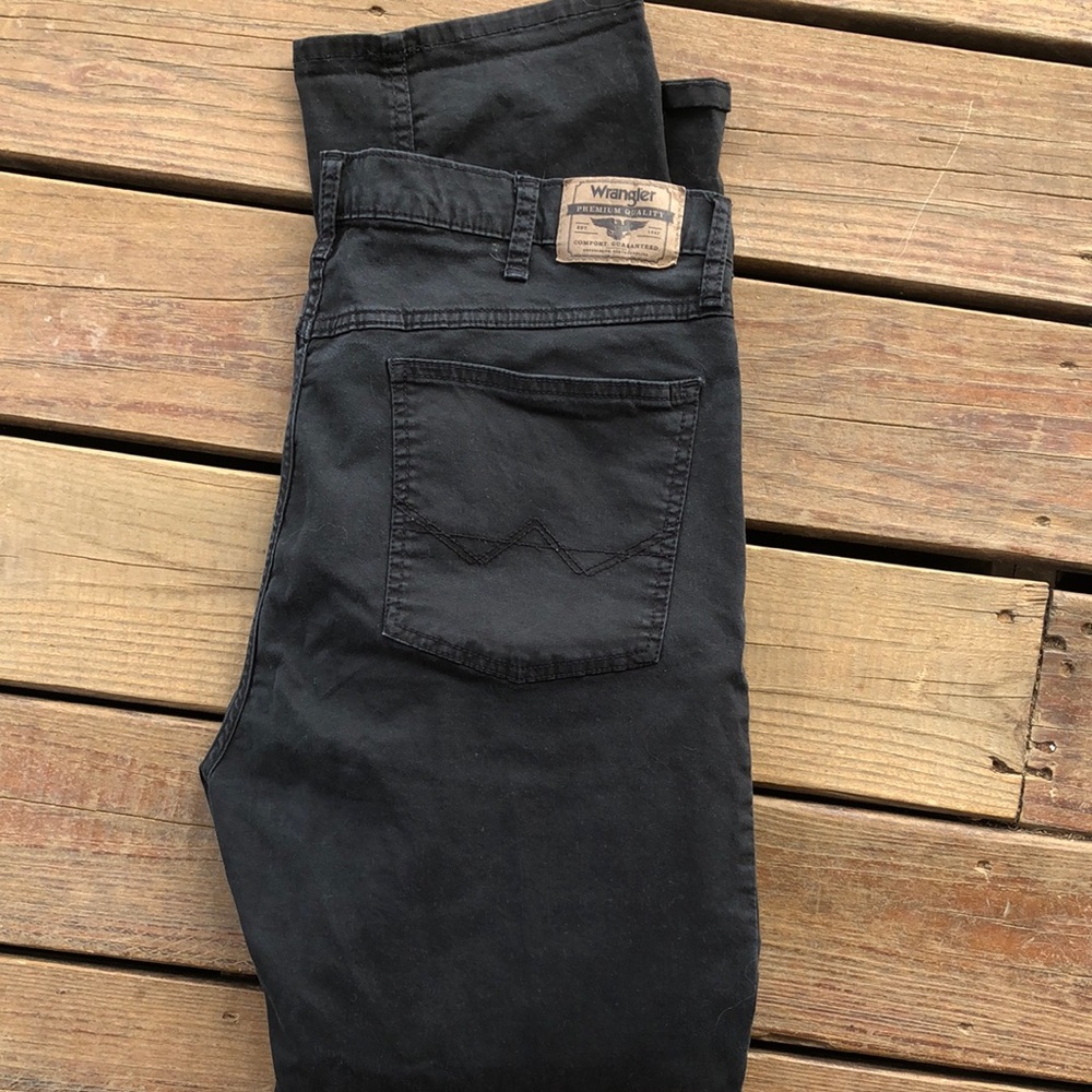 Wrangler Men's Flex Straight Black Jeans -32x30